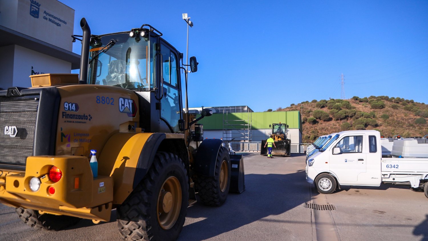 Limasam incorpora a su flota 38 vehículos y maquinaria por un importe cercano a un millón de euros