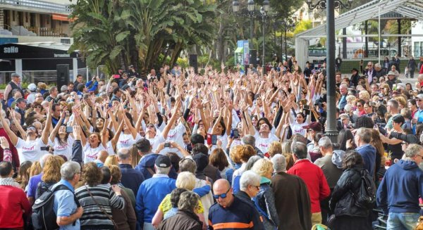 Un flashmob de Myriam Benedited inaugura la I Muestra de Baile de Torremolinos