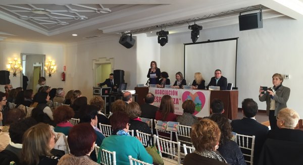 El Área Sanitaria Este de la provincia acoge una jornada sobre estilos de vida saludable en cáncer de mama