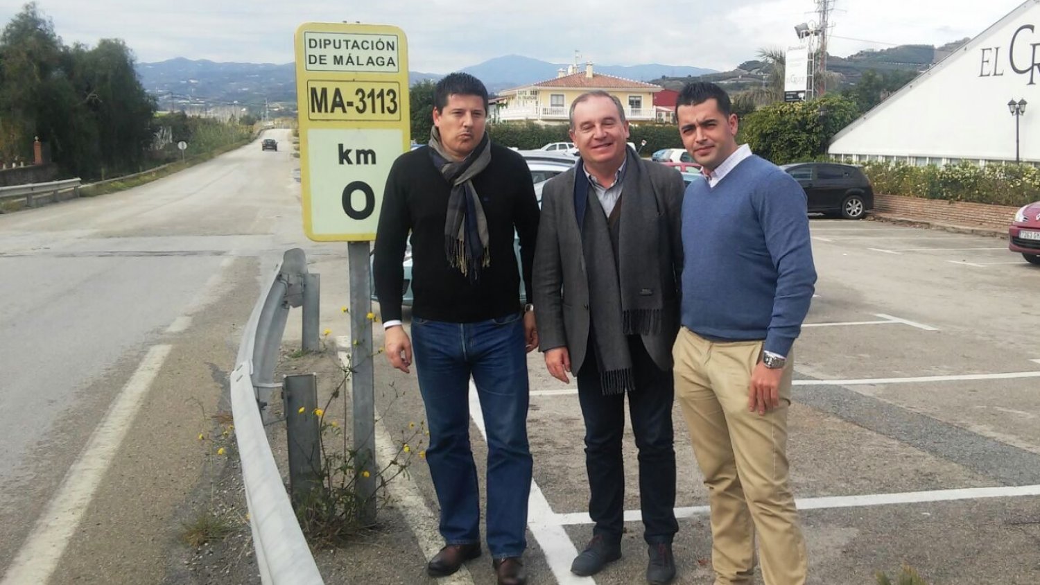 La Diputación invertirá 2,1 millones de euros en la mejora de las carreteras de la Axarquía