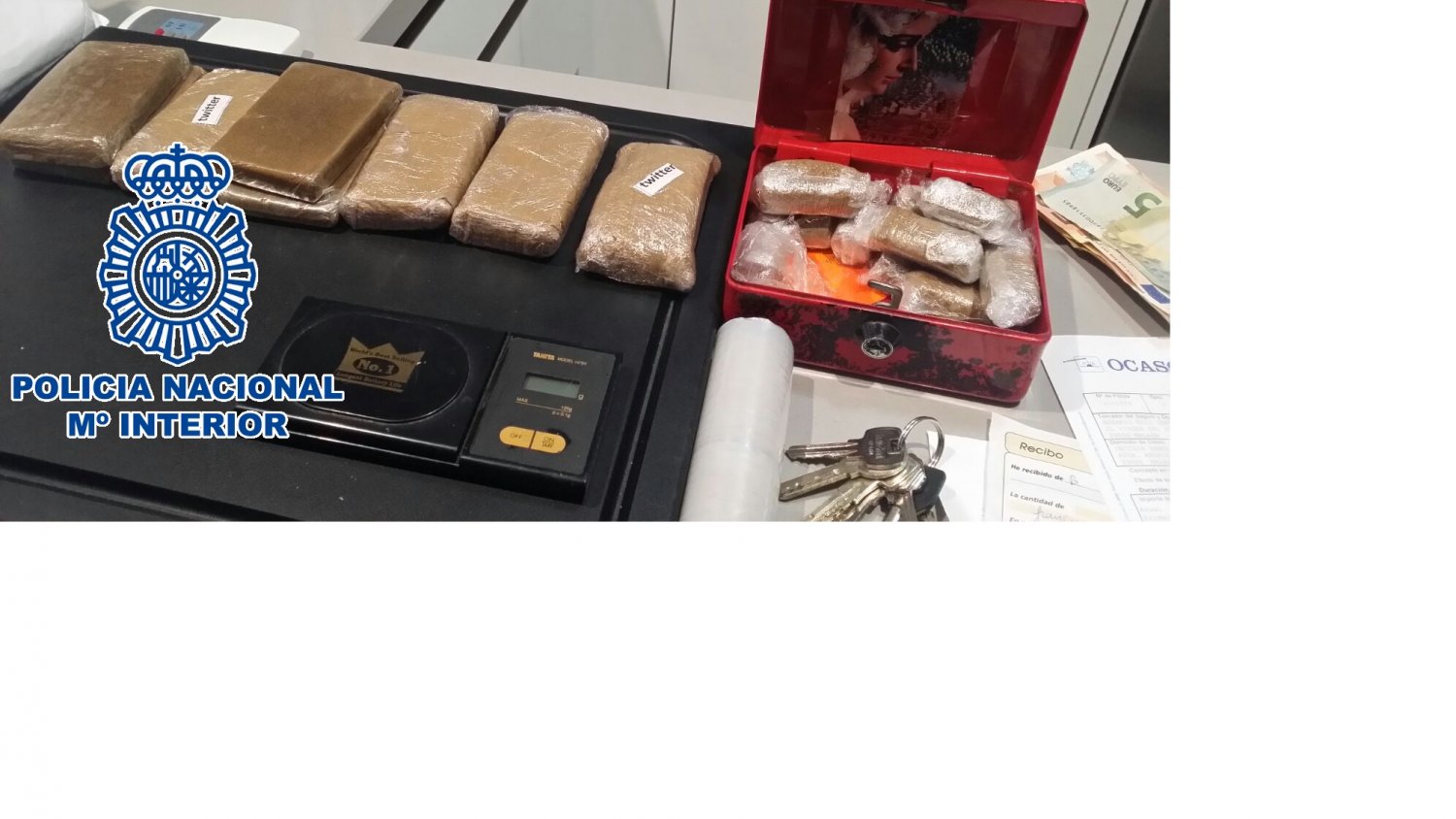Desarticulados tres puntos de venta de drogas y detiene a cinco miembros de una familia