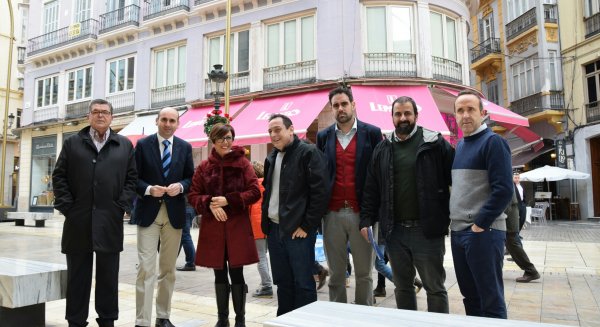 El PSOE muestra su apoyo a los hosteleros malagueños y defiende a este sector generador de empleo