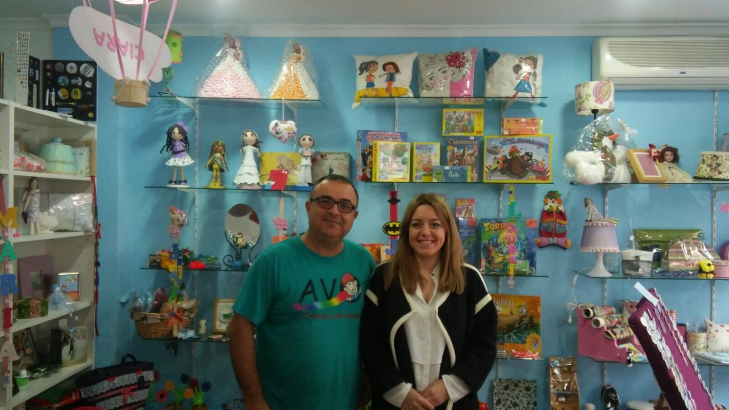 El Instituto Andaluz de la Juventud se compromete a colaborar con la Asociación de Voluntarios de Oncología Infantil