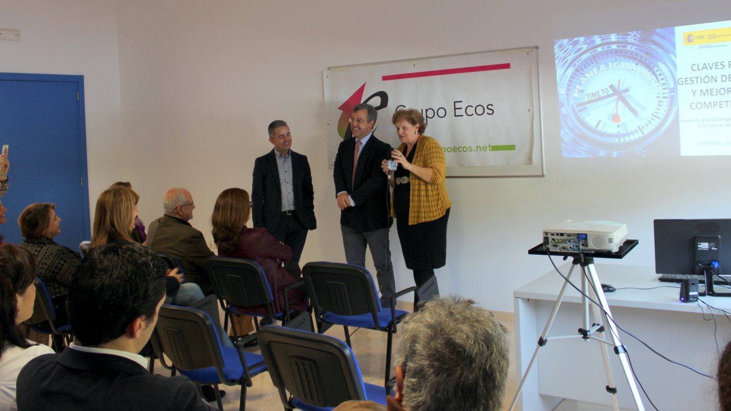 El Ayuntamiento inaugura la jornada sobre medidas para la igualdad en las empresas