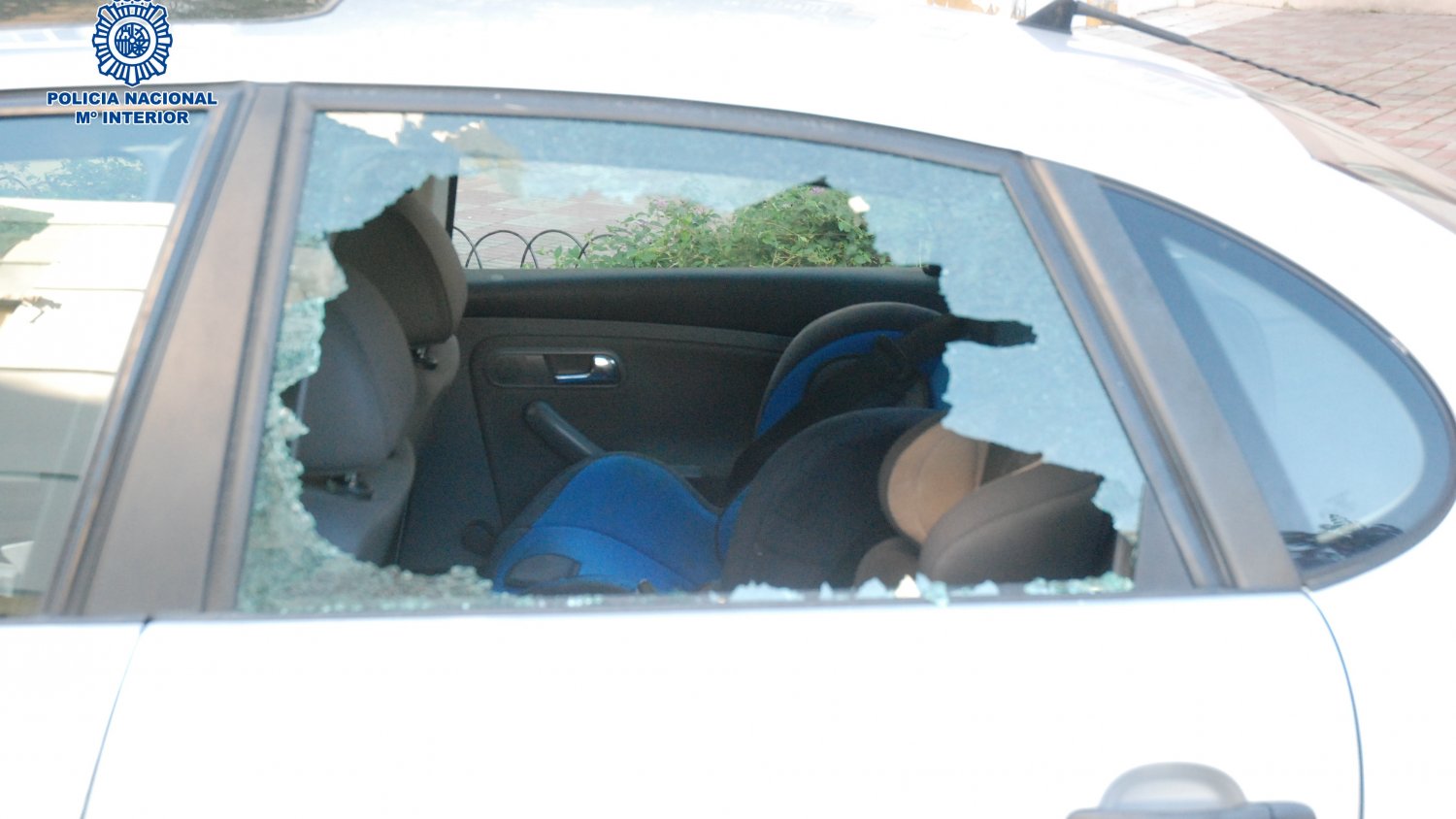 Detenido un hombre por causar daños a 20 vehículos