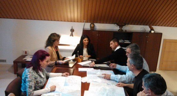 Movilidad y Transportes crea las primeras mesas de trabajo para coordinar los servicio de los taxis