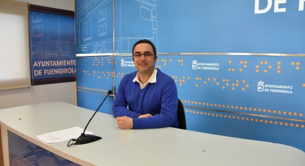 La Tenencia de Alcaldía de Los Boliches acoge la exposición de Curro Leyton 