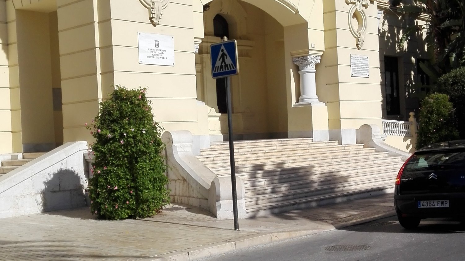 El Ayuntamiento invierte medio millón de euros en mejorar la seguridad vial en torno a los colegios