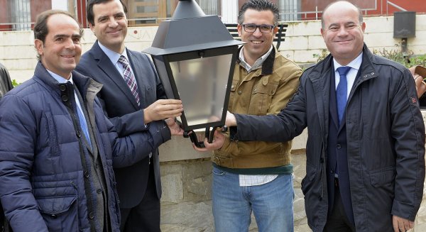 Antequera contará con un nuevo farol inteligente para su alumbrado público