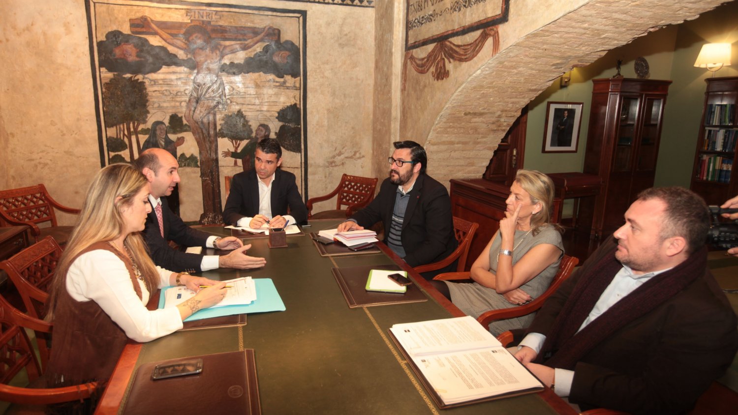 El Ayuntamiento pide a la Diputación de Málaga que respalde la creación de un centro asociado de la UNED en Marbella