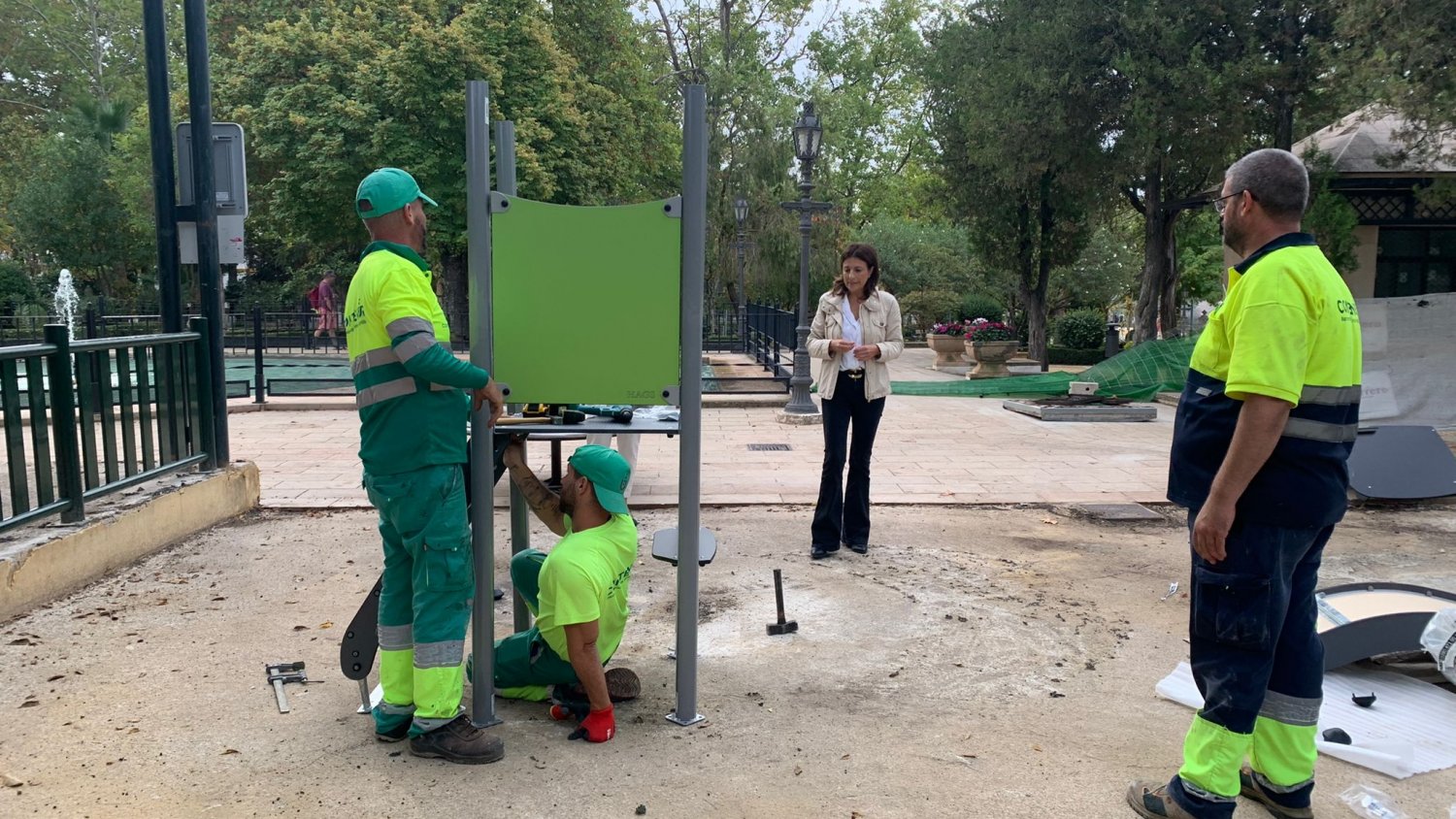 Ronda inicia un plan de reforma de parques infantiles y arranca con las obras del de La Alameda del Tajo