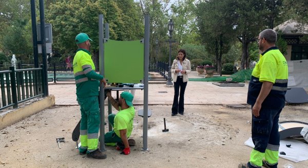 Ronda inicia un plan de reforma de parques infantiles y arranca con las obras del de La Alameda del Tajo