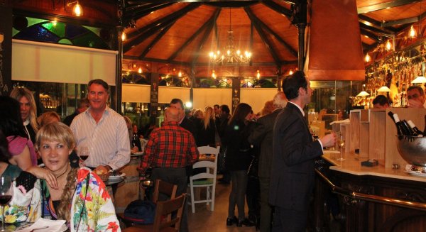 El mítico restaurante El Portalón de Marbella se renueva para convertirse en La Parrilla Grill