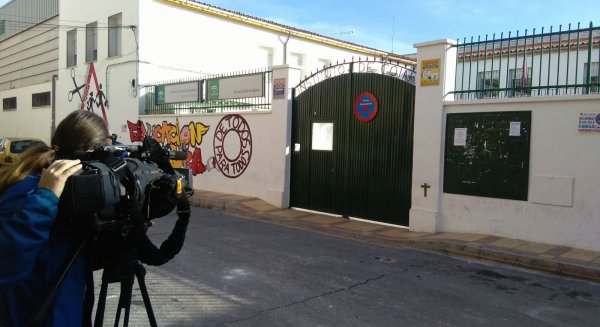 Una mujer denuncia la agresión a sus dos hijos en un colegio de Coín