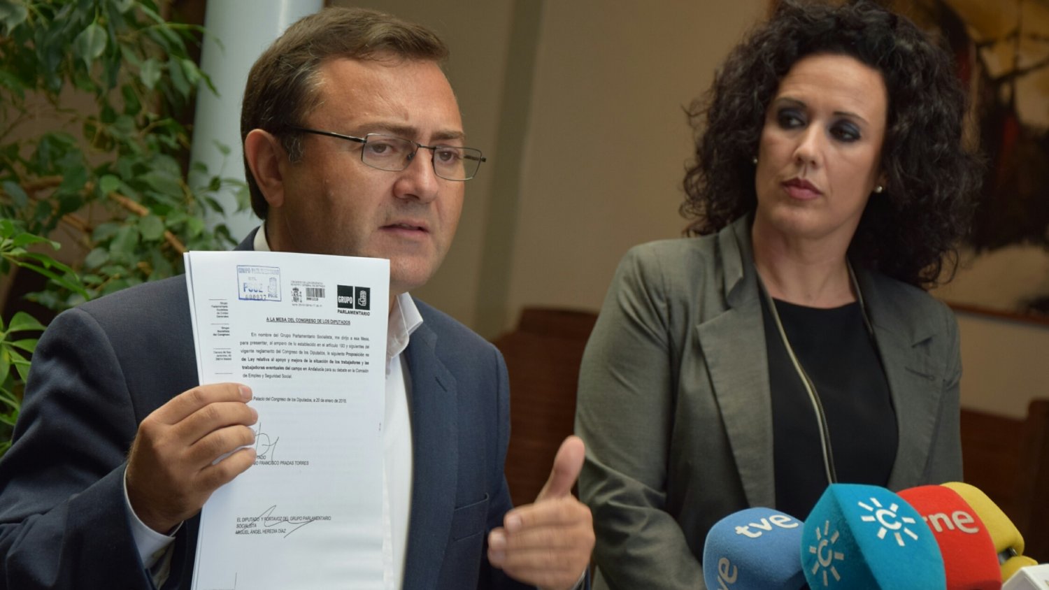 El PSOE reclama ayudas a los trabajadores ocasionales del campo