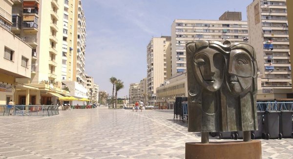 La Policía Local de Torremolinos detiene a un hombre por una agresión con arma blanca a un menor