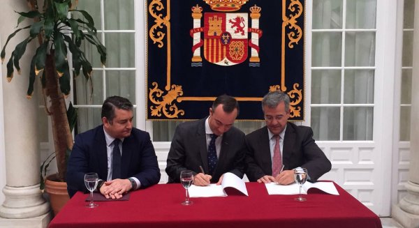 Estepona firma del convenio de colaboración