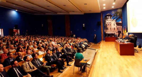 UMA.- El gobernador del Banco de España dibuja en la universidad ‘una situación económica de extraordinaria incertidumbre’