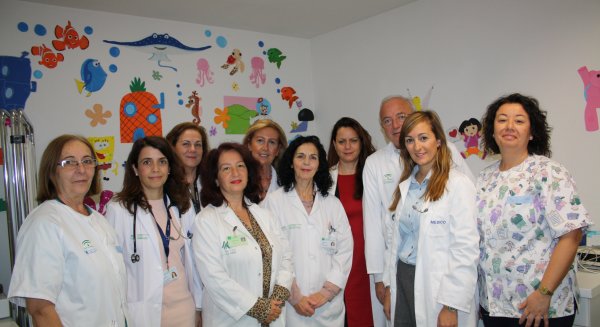El equipo de soporte de Cuidados Paliativos Pediátricos ha atendido a 30 menores en el año 2015