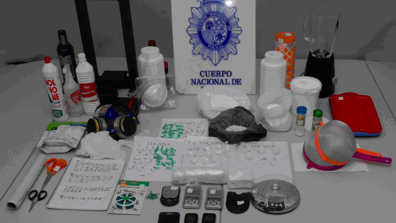 La Policía Nacional detiene a tres personas que vendían droga a domicilio