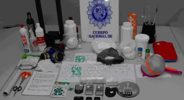 La Policía Nacional detiene a tres personas que vendían droga a domicilio