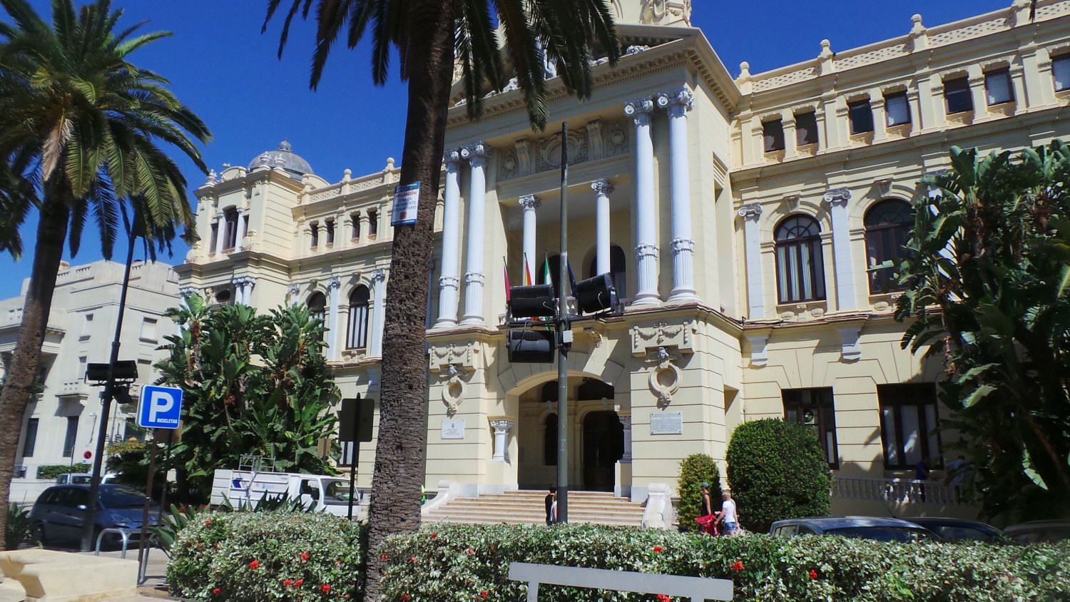 El Ayuntamiento abre a los funcionarios del grupo C1 la convocatoria para ser director de distrito