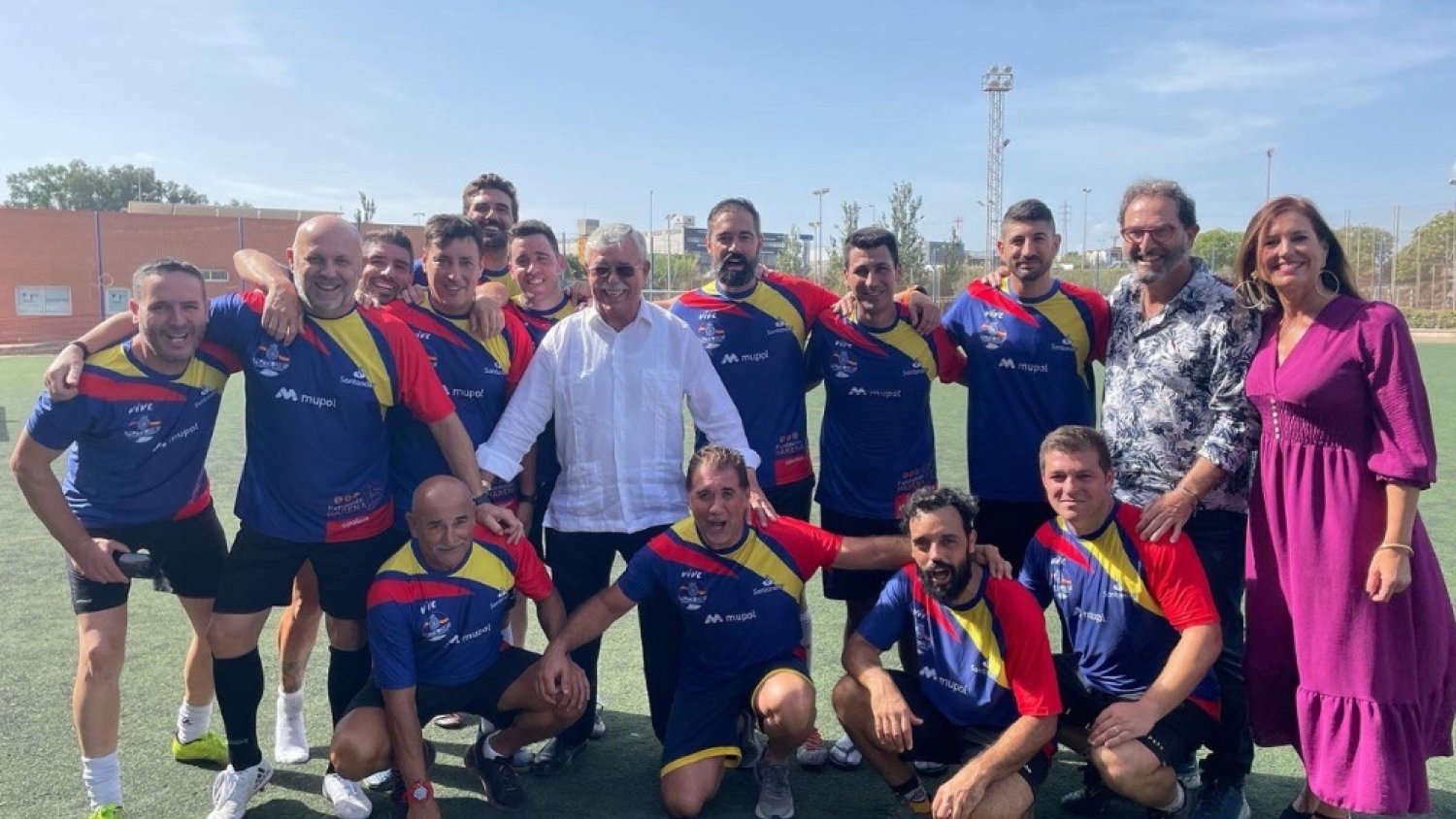 El equipo de Policía Nacional, campeón del Primer Torneo de Fútbol 7 a beneficio de la investigación en Málaga