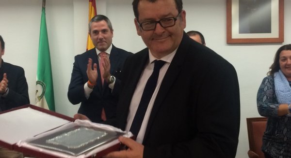 Mijas entrega el título de Hijo Predilecto a Cristóbal Ruiz Luis García