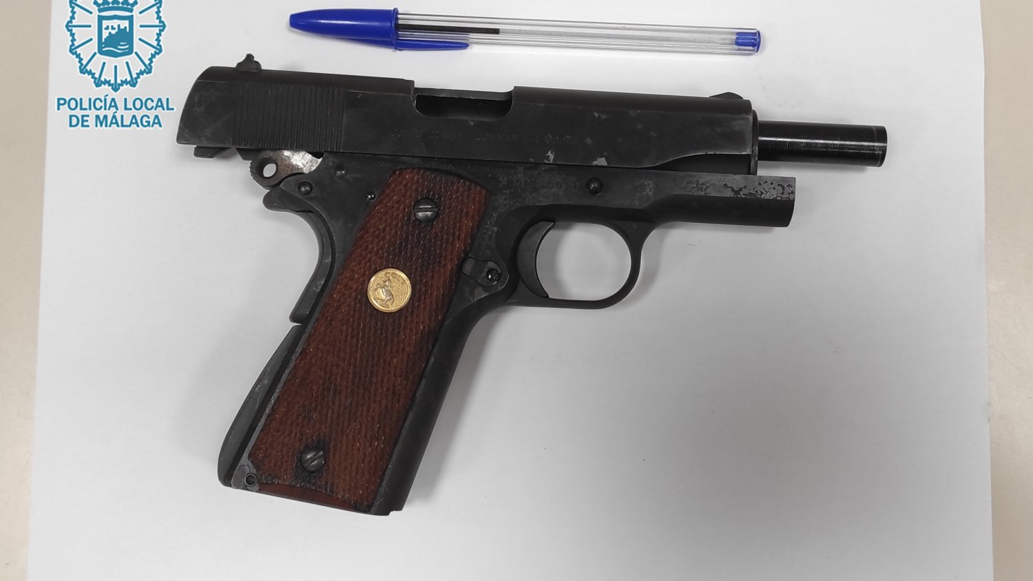 Detenido un hombre por conducir bajo los efectos del alcohol y las drogas tras intervenir cocaína y una pistola