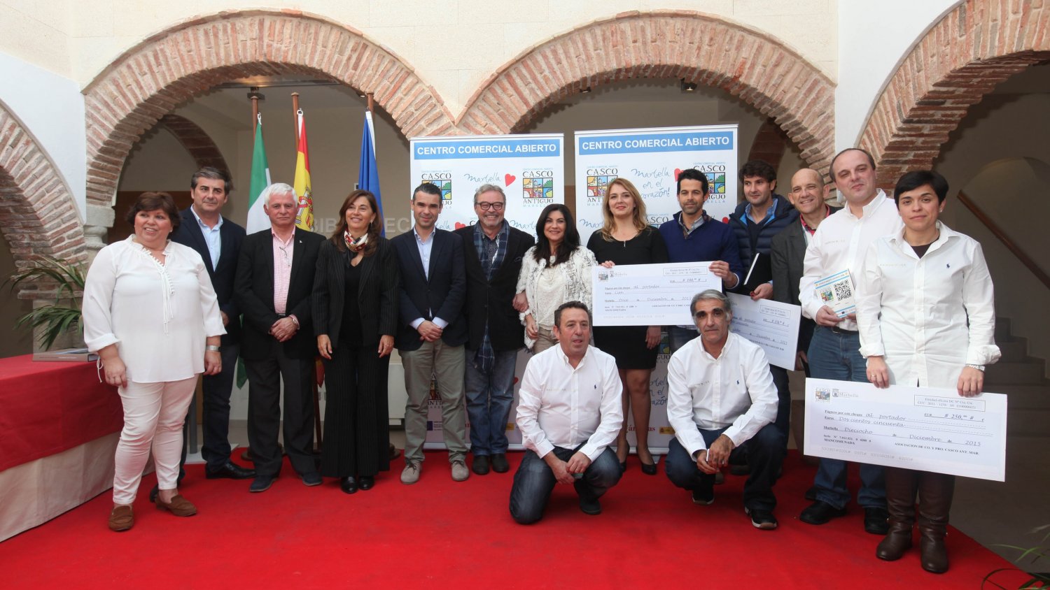Marbella entrega sus premios al mejor escaparate de navidad