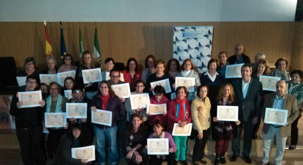 Mijas hace entrega de los diplomas Contra la Violencia de Género