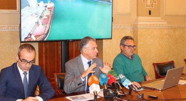 El Puerto de Málaga recibirá 250 cruceros y 450.000 pasajeros en 2016