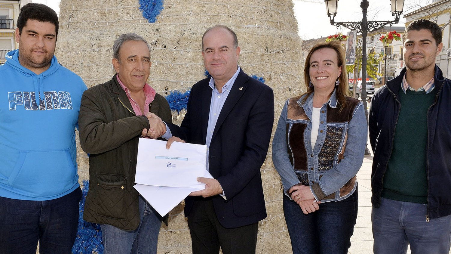 Antequera completa la primera fase del reparto de vales de aparcamiento gratuito
