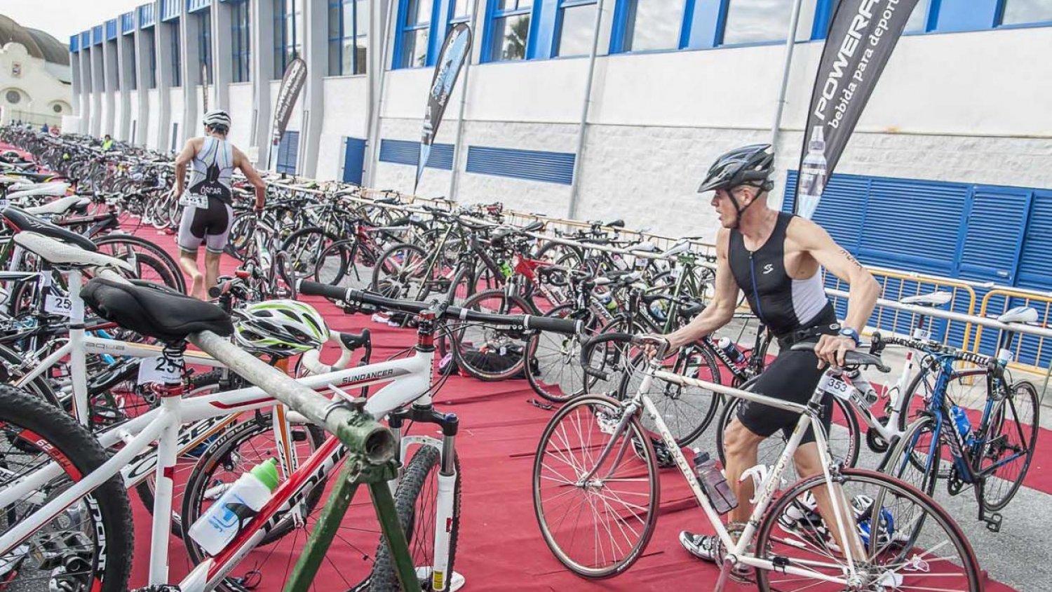 La XVIII edición del Triatlón Indoor 'Ciudad de Torremolinos' cierra con récord de participantes