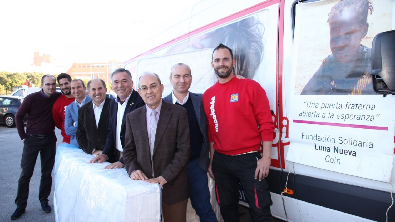 ‘Mi Colchón’ y ‘Bodega El Pimpi’ se unen para ayudar a 90 niños sin techo atendidos por la Fundación Solidaria Luna Nueva