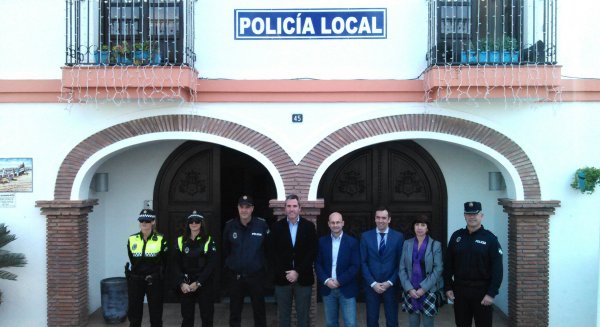 Mijas pone en funcionamiento la oficina para Policía Local de La Cala
