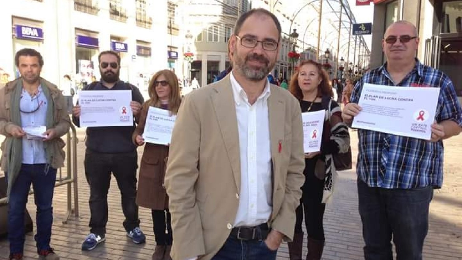 Podemos aboga por la prevención como fórmula para atajar el avance del Sida