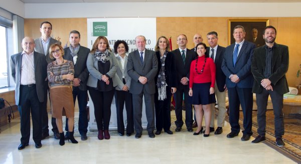 La Diputación presenta el proyecto Smart Costa del Sol en un encuentro tecnológico de corporaciones provinciales andaluzas