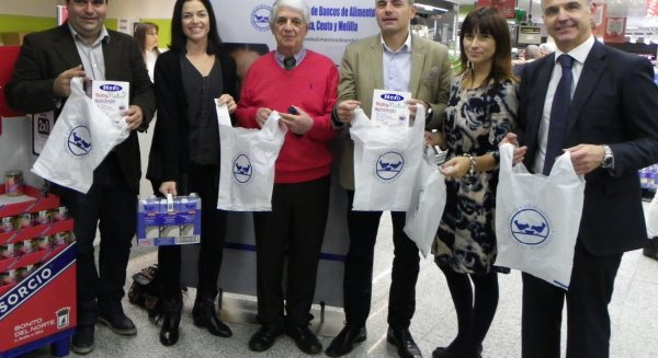 Unos 5.000 voluntarios participan en la Gran Recogida 2015 que pretende alcanzar los 750.000 kilos de alimentos