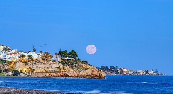 Rincón de la Victoria convoca el Concurso de Fotografía `Turismo en Rincón’ que alcanza su cuarta edición