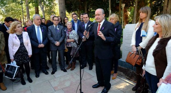 Málaga recuerda a las mujeres víctimas de la violencia de género