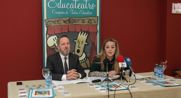 Más de 6.000 escolares de Marbella participan en la campaña Educateatro