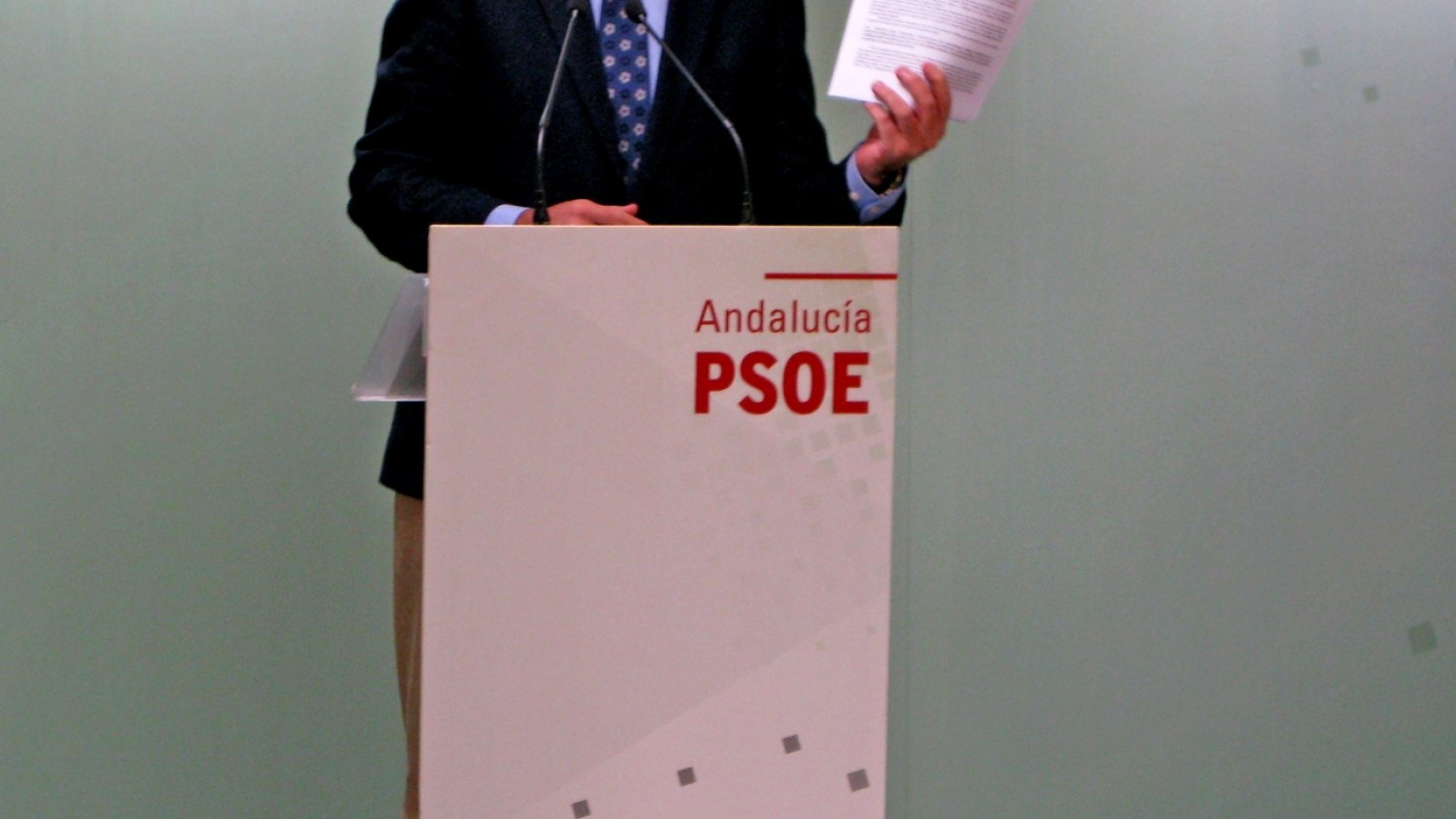 Conejo pregunta a García Urbano 