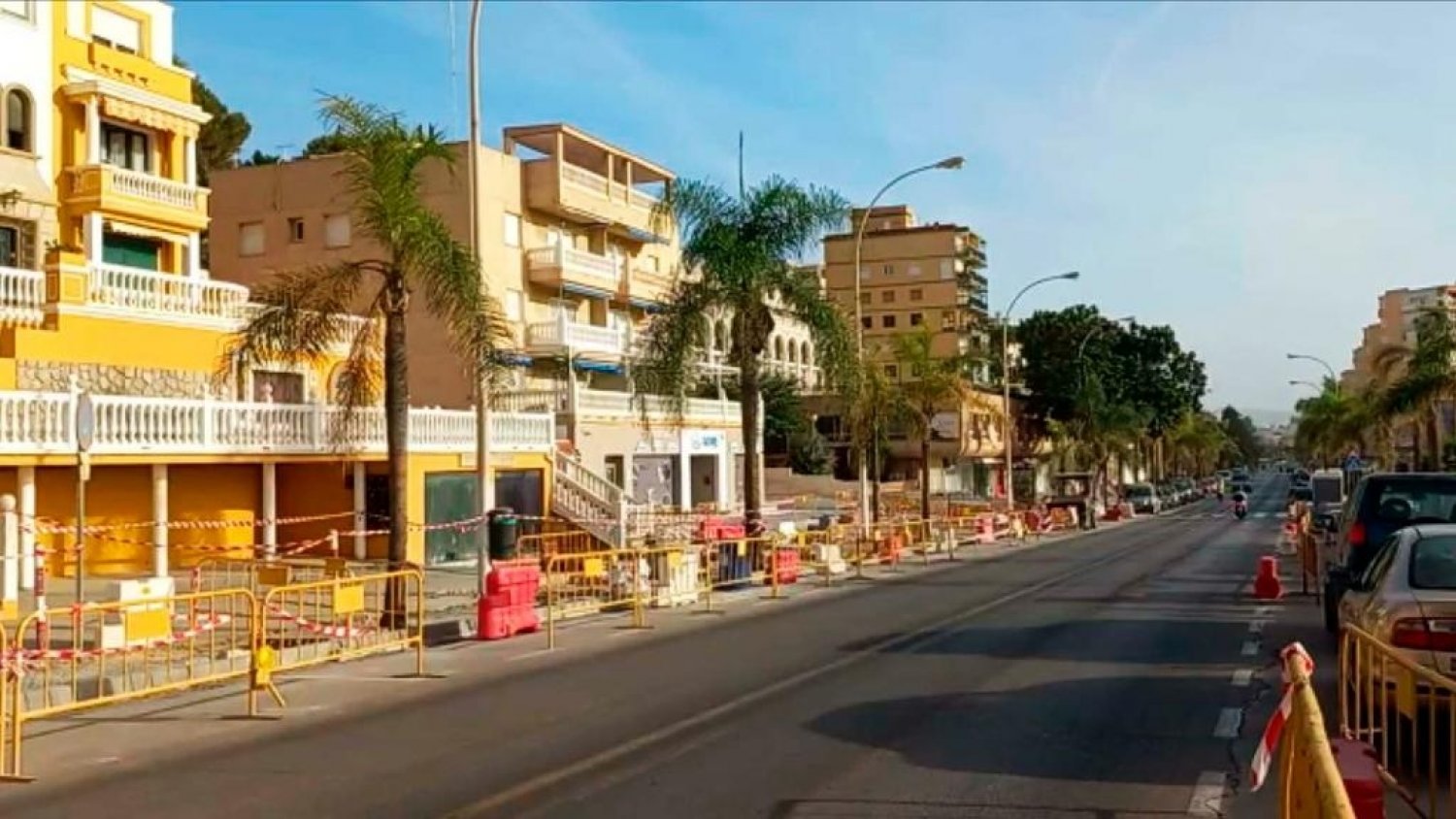 Los trabajos de mejora en la acera norte de la Avenida Carlota Alessandri finalizarán en tres semanas
