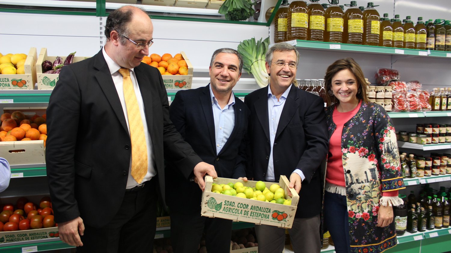 La Cooperativa Agrícola de Estepona, con 600 socios, se suma a la marca promocional 'Sabor a Málaga'