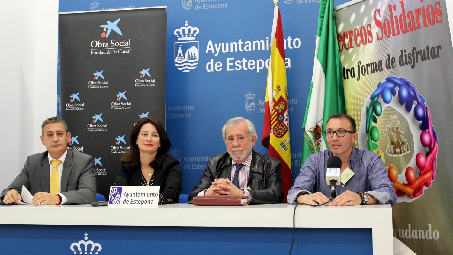 Más de 1.500 jóvenes de Estepona participan en la actividad 'Recreos Solidarios'