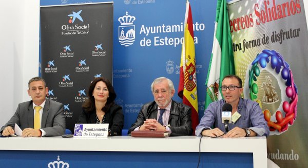 Más de 1.500 jóvenes de Estepona participan en la actividad 'Recreos Solidarios'