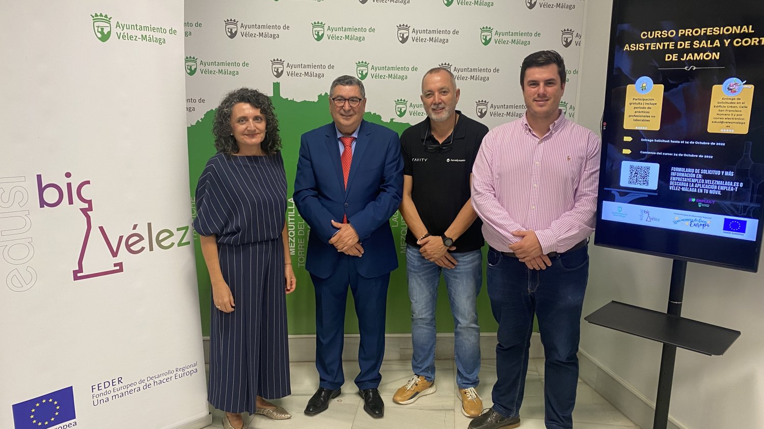 Vélez-Málaga ofrece formación gratuita relacionada con el pilotaje de drones y la restauración