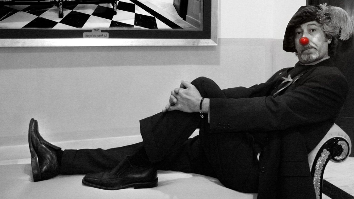 La Sala Gades acoge la obra 'Yo, Mimo', homenaje de Ángel Baena a los maestros del arte del silencio