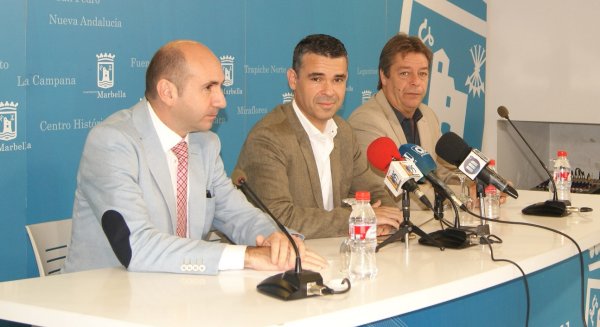 El PSOE pide al resto de grupos que apoyen la enmienda para flexibilizar el pago de la deuda de Marbella con la Junta